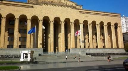 Брюссель обвинил Грузию в отходе от «демократического пути»