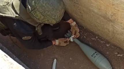 В сети обсуждаются манипуляции военнослужащего с «хвостовиком» мины на артиллерийском конкурсе «Армия-2020»