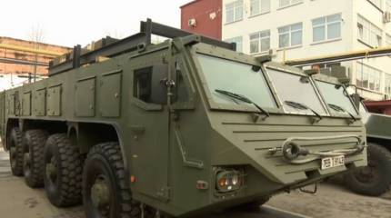 В Беларуси представили новый ракетный тягач