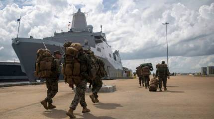 В США: Впервые за несколько десятилетий американские военные сталкиваются с задержкой выплат денежного довольствия