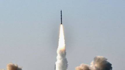 Китайские специалисты создают серию мобильных твердотопливных ракет различного назначения