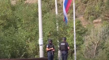Вооружённая группа неизвестной принадлежности вступила в бой с полицией на севере Косово