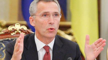 Столтенберг: участие РФ в сирийской кампании не изменит позицию НАТО по Украине