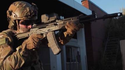 Названы сроки завершения испытаний доработанного с учётом эксплуатации в зоне СВО автомата АК-12