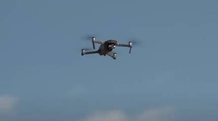 Появились кадры уничтожения российским военнослужащим украинского дрона из дробовика