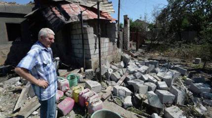В результате артиллерийских обстрелов Луганска ранены 8 человек
