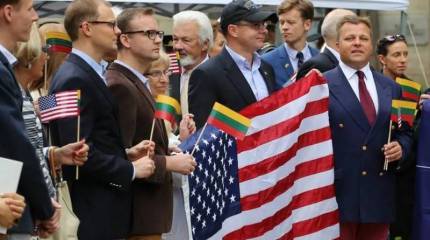 США и Прибалтика обвинили Россию в «переписывании истории»