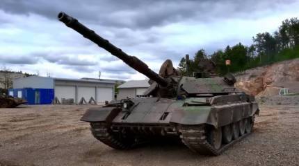 Впервые запечатлено уничтожение украинского танка М-55