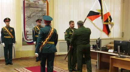 У 20 армии новый командир. Генерал-майор Андрей Иванаев получил штандарт командующего
