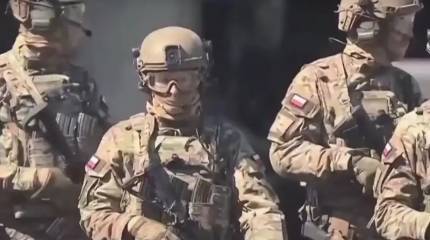 В рамках учений НАТО Immediate Response 24 американские танки Abrams и польские солдаты форсировали озеро