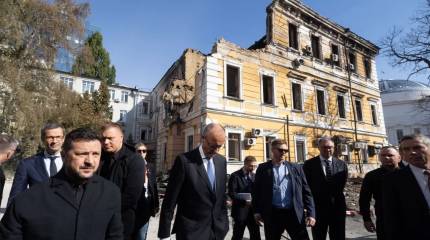 Мерц пообещал Зеленскому миллиард и призвал Путина «завершить войну»