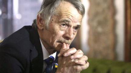 Джемилев призвал Украину срочно прекратить подачу в Крым воды и электричества