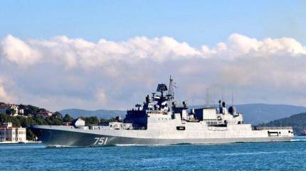 Два часа "под колпаком". Российский фрегат "поймал" американскую субмарину