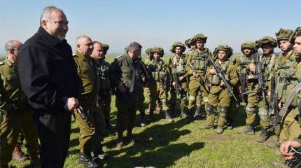 Глава МО Израиля обратился к Асаду. К чему призвал?