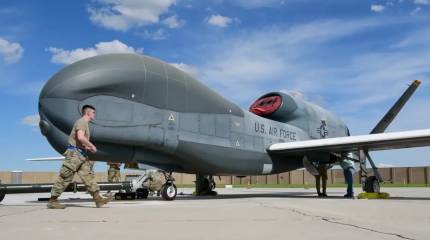 Американский беспилотник RQ-4B Global Hawk вновь над Черным морем