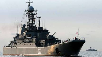 Российские БДК проводят учение в Японском море