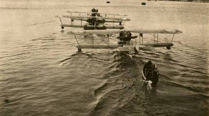 История авиации: пленивший шхуну самолетом