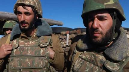 Армянская сторона показала позиции пограничников Арцаха и уничтожение бронетехники Азербайджана