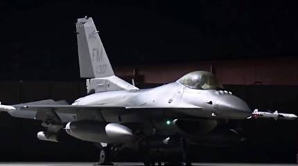F-16 ВВС Польши позабавил российских лётчиков странными маневрами