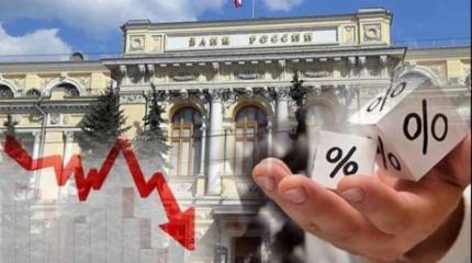 Кто и за что так опускает рубль
