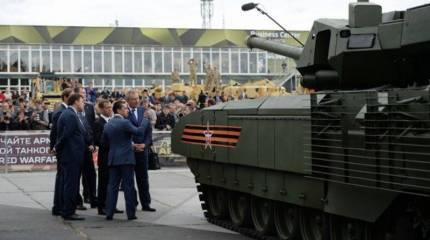 Небольшие партии новейшей бронетехники поступят в войска на опытную эксплуатацию в следующем году