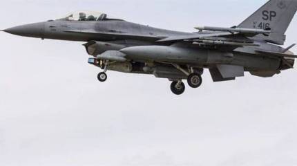 Продолжают падать. Очередной военный самолёт разбился в США