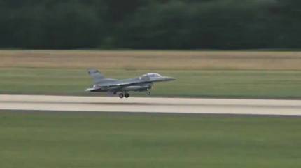 Польша подняла F-16 и сообщила о готовности ПВО на фоне ударов ВС РФ по Украине