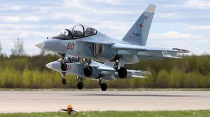 Летчики-испытатели установили несколько мировых рекордов на ЯК-130