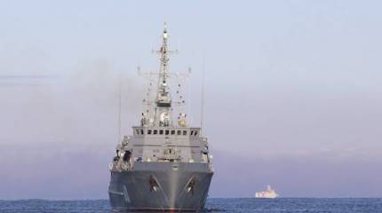 Над новейшим кораблём ПМО "Иван Антонов" поднимают Андреевский флаг