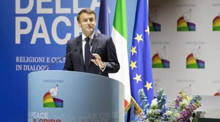 Макрон приостановил избирательную реформу в Новой Каледонии в ответ на вспыхнувшие там беспорядки