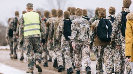 Власти Латвии разрешили своим гражданам воевать против России на Украине