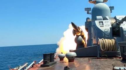 Боевые корабли Черноморского флота отработали действия по изоляции района, временно закрытого для судоходства