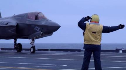 Полностью готов к работе с F-35B: Авианосец ВМС Италии Cavour меняет авиакрыло