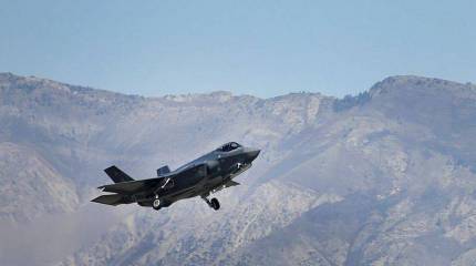 А еще он боится молний. Минобороны США насчитало 966 дефектов F-35