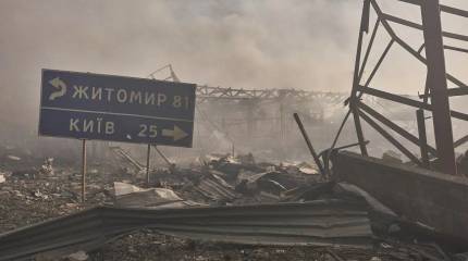 Появились апокалиптические кадры с места взрывов на арсенале ВСУ в селе Милая
