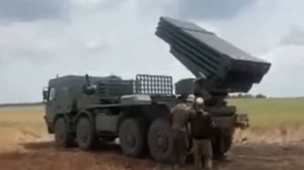 Украинские военные показали ведение огня из РСЗО RM-70 Vampire 4D чешского производства