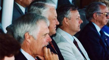 Путин рассказал о трещине между Собчаком и окружением Ельцина