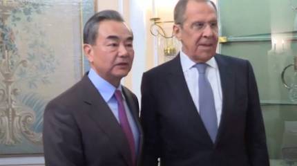 «Они лишились разума, нравственности и доверия»: Глава МИД Китая раскритиковал США