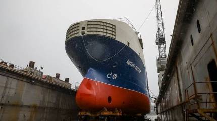 Во Владивостоке спущен на воду малый морской танкер проекта 03182 для ТОФ