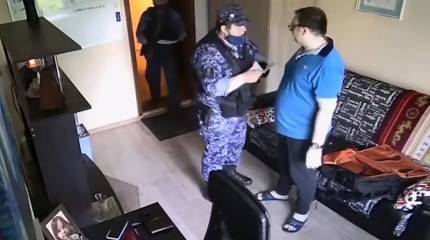 Уволили росгвардейца, угрожавшего подкинуть гражданину наркотики