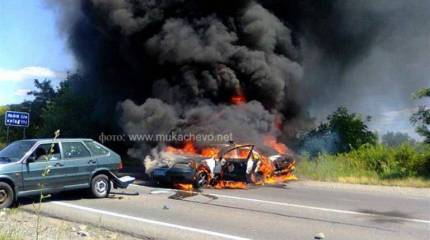 Геращенко: боевики «Правого сектора», устроившие в Мукачёво перестрелку, заблокированы