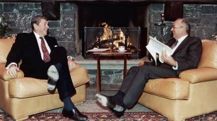 «Бесноватые» США против Красной империи