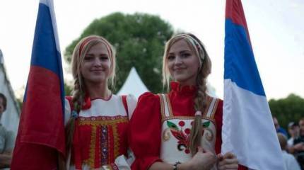 Байки о сербском нейтралитете и двух стульях