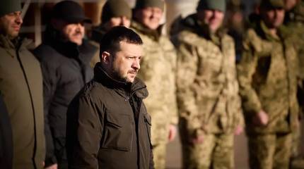 Украинский юрист: конституция страны не позволяет Зеленскому находиться у власти дольше пяти лет