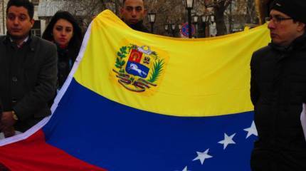 Венесуэла: государственный праздник на фоне попытки «майдана»