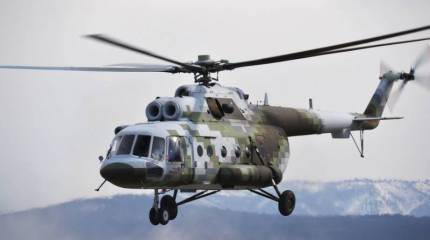 Во время экстренной посадки киргизского военного вертолёта Ми-8 пострадали люди