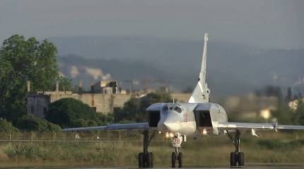 Россия перебросила в Хмеймим дальние бомбардировщики Ту-22М3 и перехватчики МиГ-31К с комплексом «Кинжал»