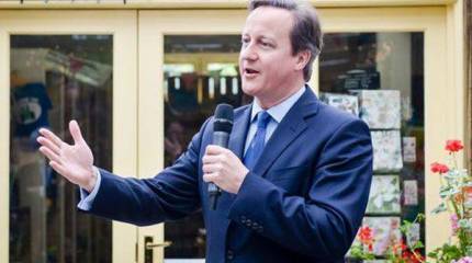 Британский премьер просит парламент разрешить ВВС страны бомбить Сирию "для помощи США в разгроме ИГИЛ"