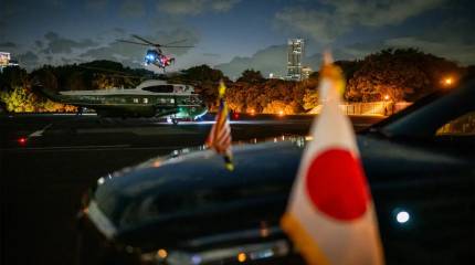 Новый премьер Японии в ходе встречи выдвинула Трампа на Нобелевскую премию мира