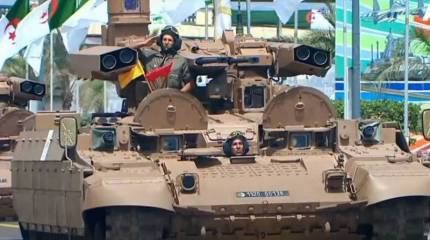 Алжир впервые публично показал закупленные в России БМПТ-2 «Терминатор»